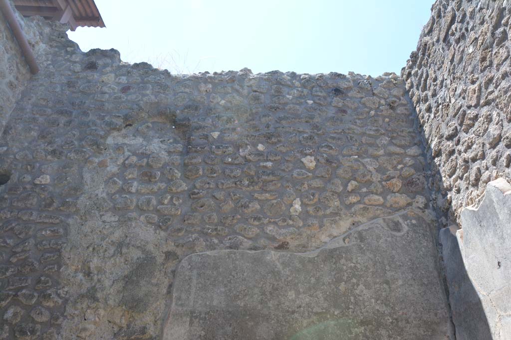 IX.5.11 Pompeii. May 2017. Room d, upper west wall. 
Foto Christian Beck, ERC Grant 681269 DÉCOR.