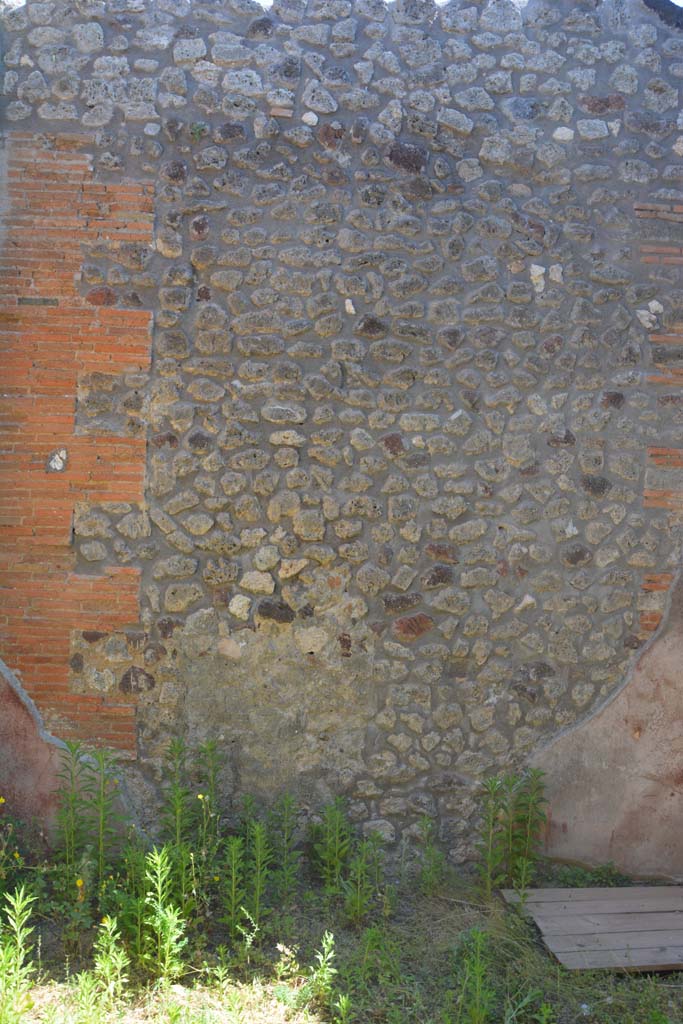 IX.5.11 Pompeii. May 2017. Room c, centre of east wall.   
Foto Christian Beck, ERC Grant 681269 DÉCOR
