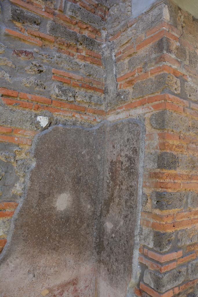 IX.5.11 Pompeii. May 2017. Room c, south-east corner.   
Foto Christian Beck, ERC Grant 681269 DÉCOR