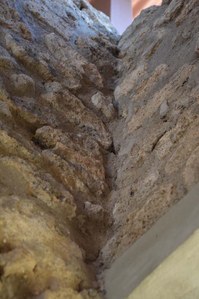IX.5.11 Pompeii. May 2017. Room m, upper south-east corner.
Foto Christian Beck, ERC Grant 681269 DÉCOR.