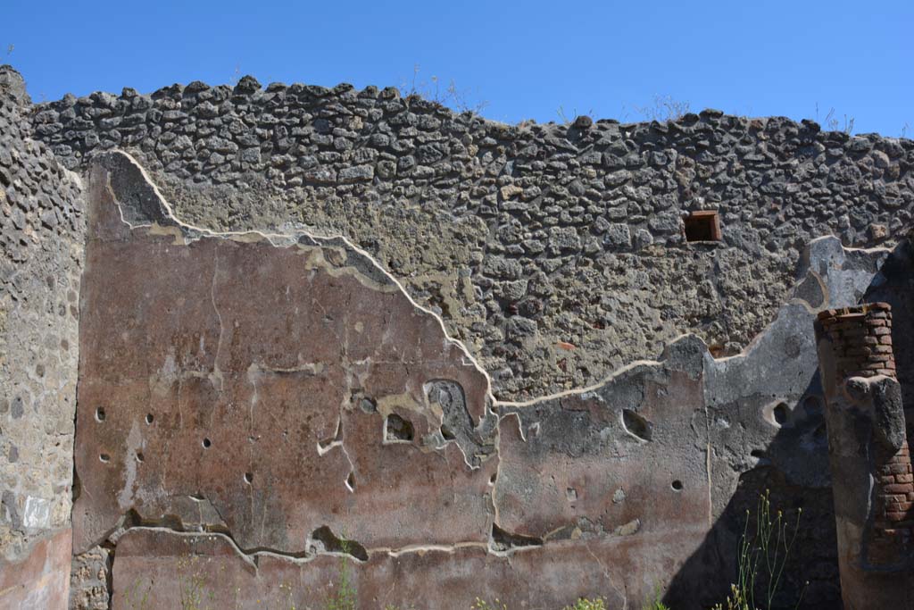 IX.5.11 Pompeii. May 2017. Peristyle n, looking towards south wall.
Foto Christian Beck, ERC Grant 681269 DÉCOR.