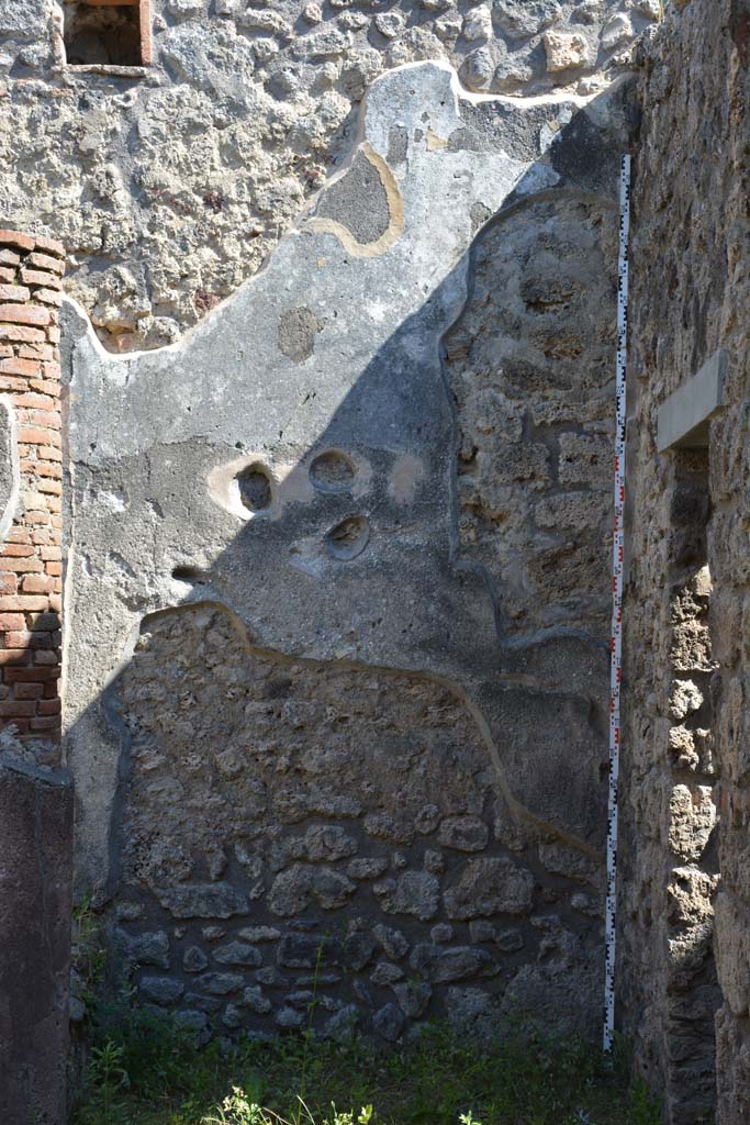 IX.5.11 Pompeii. May 2017. Peristyle n, south wall in south-west corner.
Foto Christian Beck, ERC Grant 681269 DÉCOR.