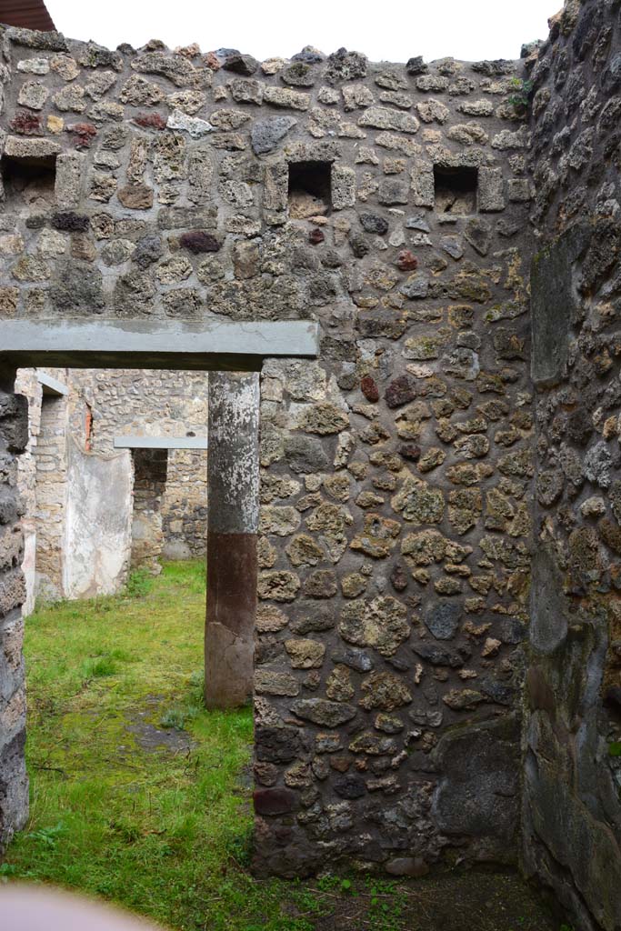 IX.5.11 Pompeii. March 2017. Room o, looking towards east wall and south-east corner
Foto Christian Beck, ERC Grant 681269 DÉCOR.