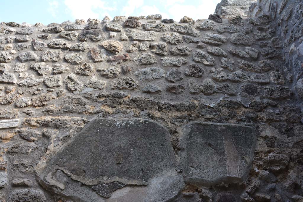 IX.5.11 Pompeii. May 2017. Room o, upper south wall in south-west corner.
Foto Christian Beck, ERC Grant 681269 DÉCOR.
