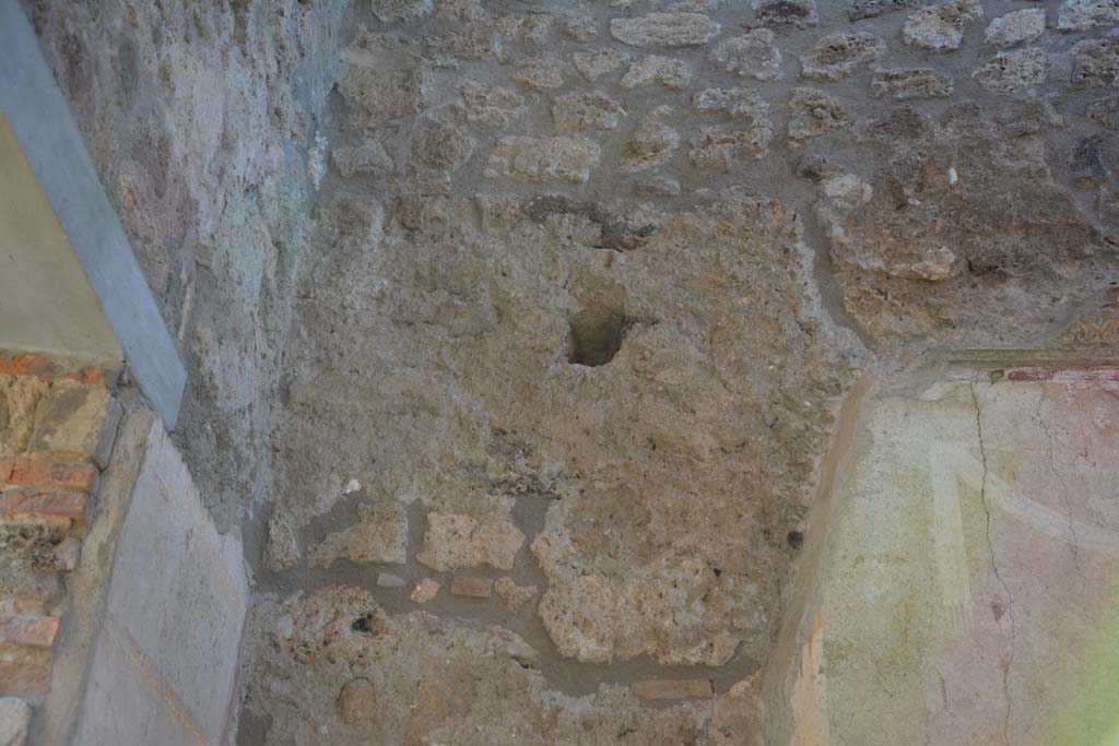 IX.5.11 Pompeii. May 2017. Room g, upper north wall in north-west corner.
Foto Christian Beck, ERC Grant 681269 DÉCOR.
