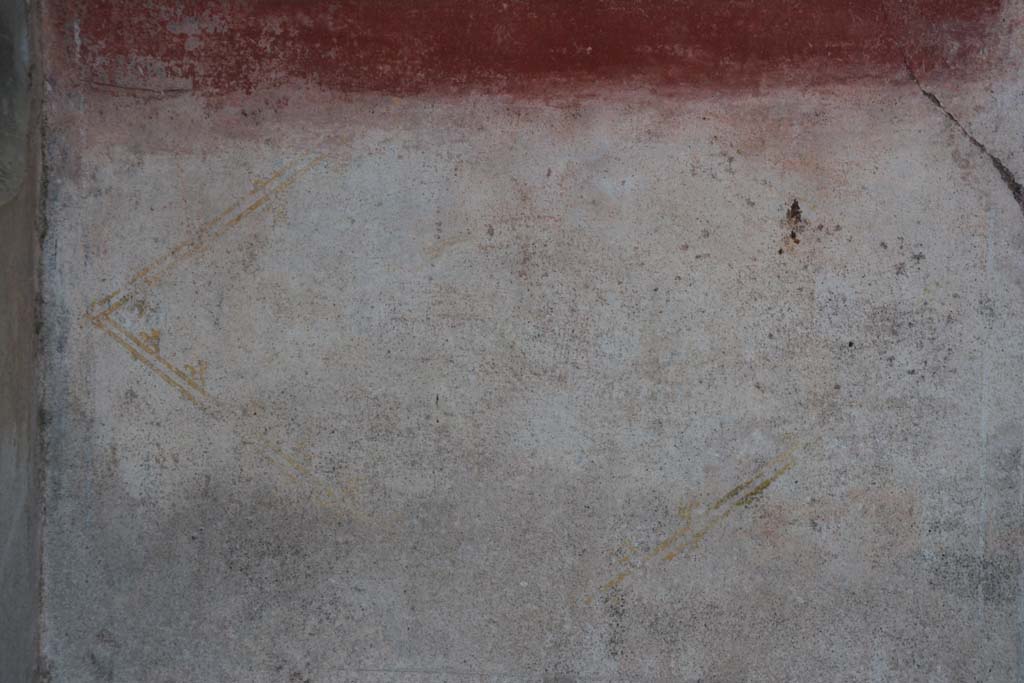 IX.5.11 Pompeii. March 2017. Room h, detail of painted zoccolo on lower east wall at north end. 
Foto Christian Beck, ERC Grant 681269 DÉCOR.