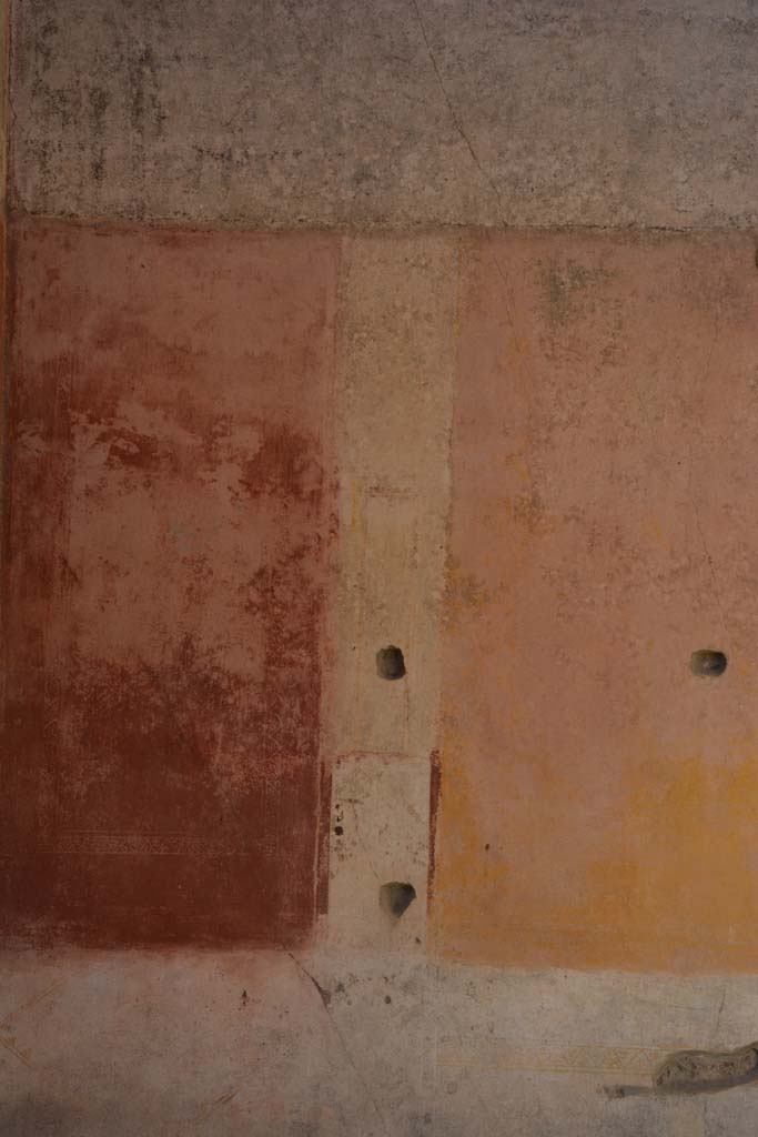 IX.5.11 Pompeii. May 2017. Room h, detail from east wall on north side of central panel. 
Foto Christian Beck, ERC Grant 681269 DÉCOR.