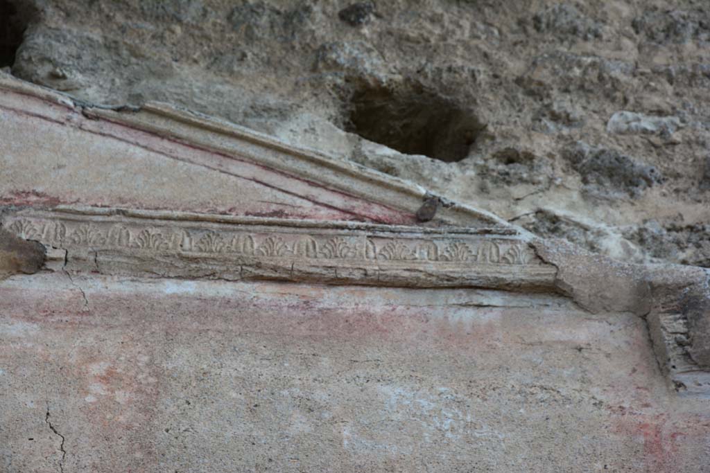 IX.5.11 Pompeii. March 2017. Room i, detail of stucco frieze from upper north wall at east end.
Foto Christian Beck, ERC Grant 681269 DÉCOR