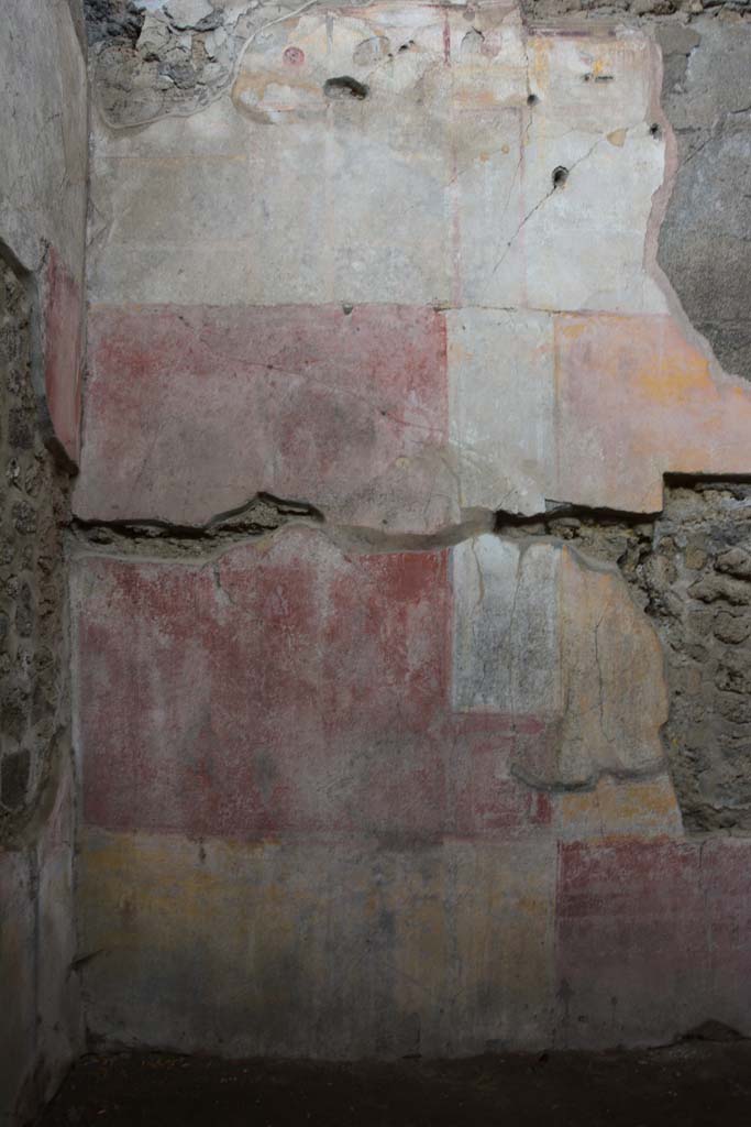 IX.5.11 Pompeii. March 2017. Room i, looking towards west wall at south end. 
Foto Christian Beck, ERC Grant 681269 DÉCOR.