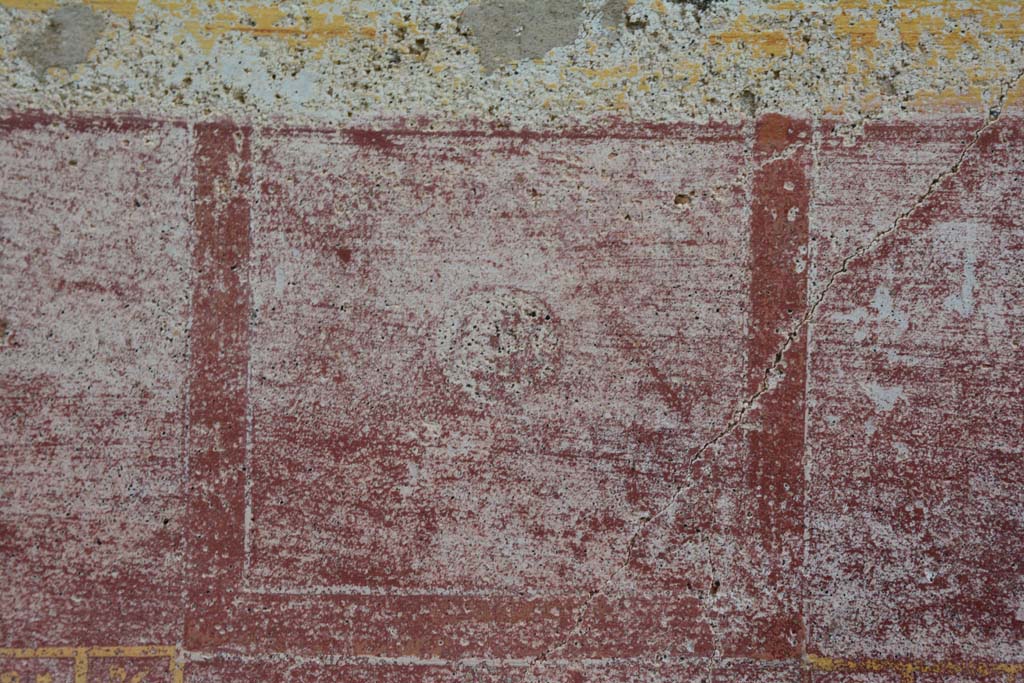 IX.5.11 Pompeii. March 2017. Room I (L), detail from zoccolo below central panel on east wall.
Foto Christian Beck, ERC Grant 681269 DÉCOR.