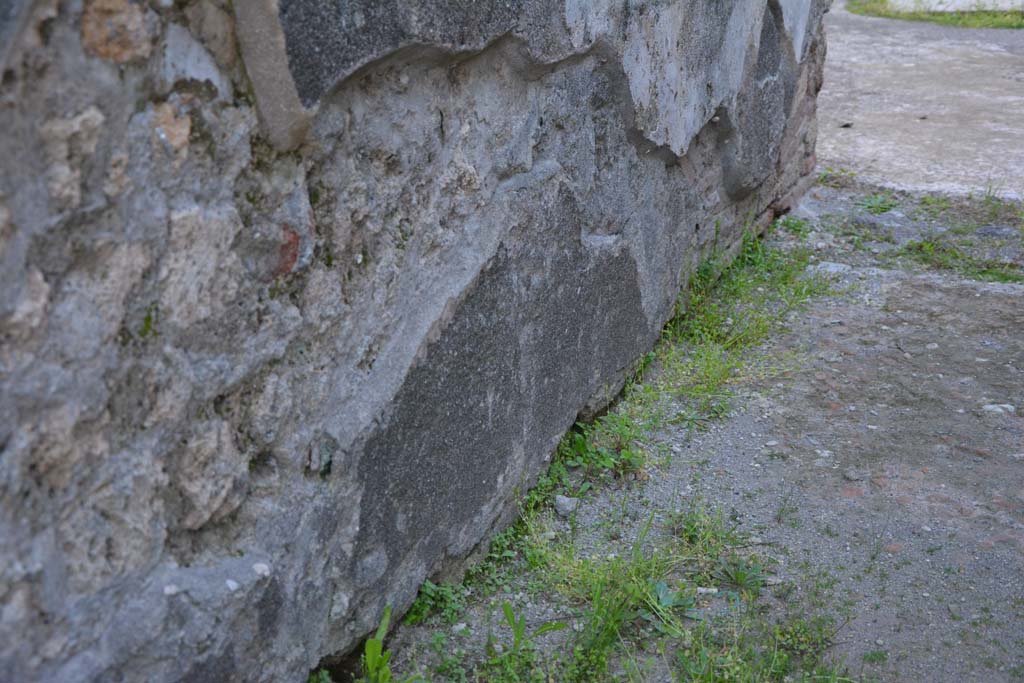 IX.5.11 Pompeii. March 2017. Room a, looking south towards lower east wall.   
Foto Christian Beck, ERC Grant 681269 DÉCOR.