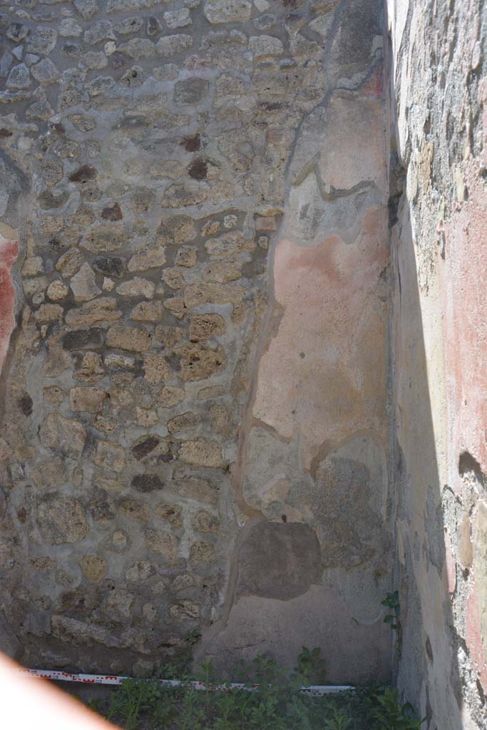 IX.5.14 Pompeii. May 2017. Room “L”, west wall at north end.
Foto Christian Beck, ERC Grant 681269 DÉCOR.