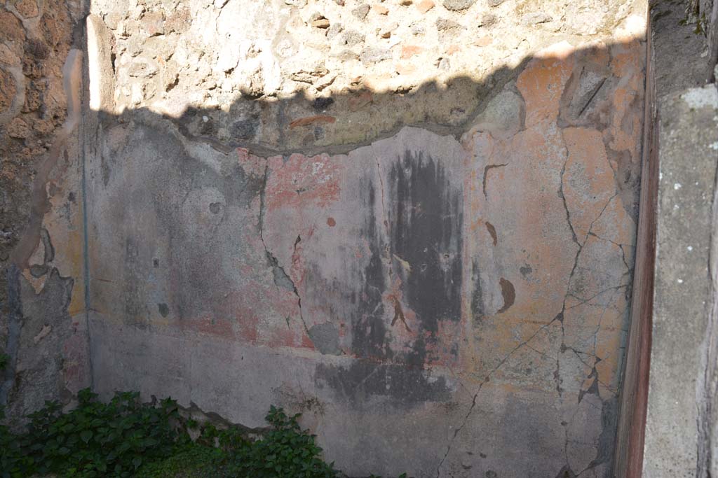 IX.5.14 Pompeii. May 2017. Room “L”, looking towards east wall from entrance doorway.
Foto Christian Beck, ERC Grant 681269 DÉCOR.