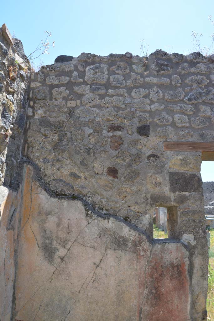 IX.5.14 Pompeii. May 2017. Room “L”, upper south wall in south-east corner.
Foto Christian Beck, ERC Grant 681269 DÉCOR.