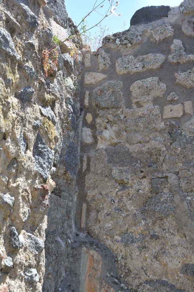 IX.5.14 Pompeii. May 2017. Room “L”, detail from upper south-east corner.
Foto Christian Beck, ERC Grant 681269 DÉCOR.