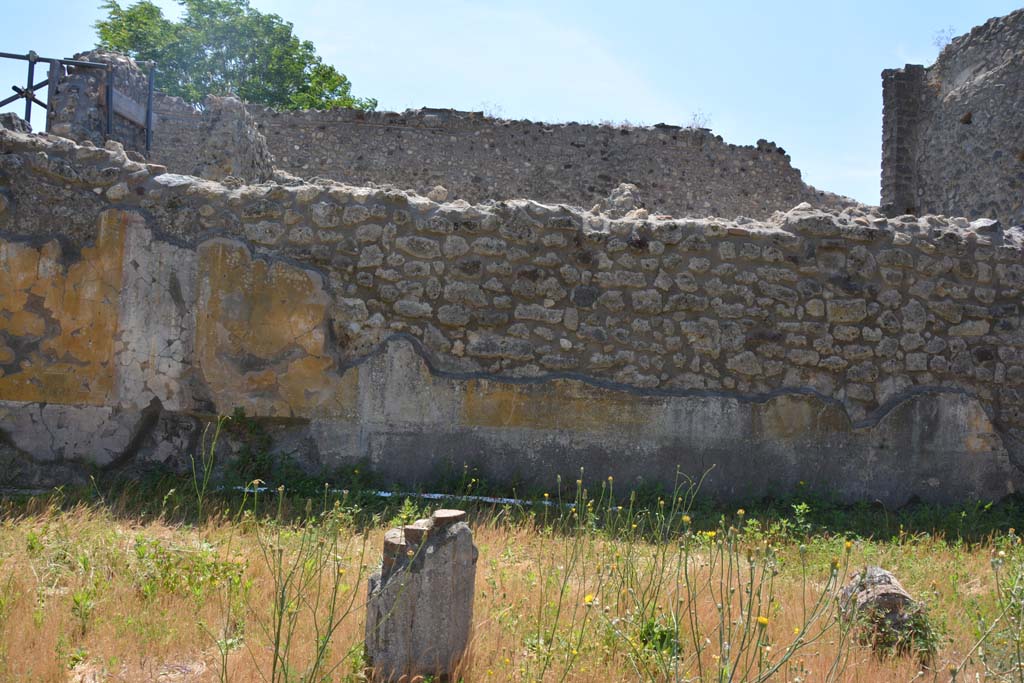 IX.5.14 Pompeii. May 2017. Peristyle “k”, detail from centre of south wall.
Foto Christian Beck, ERC Grant 681269 DÉCOR.