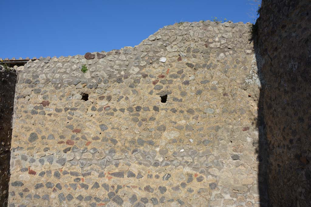 IX.5.14 Pompeii. May 2017. Room “m”, upper east wall.
Foto Christian Beck, ERC Grant 681269 DÉCOR.