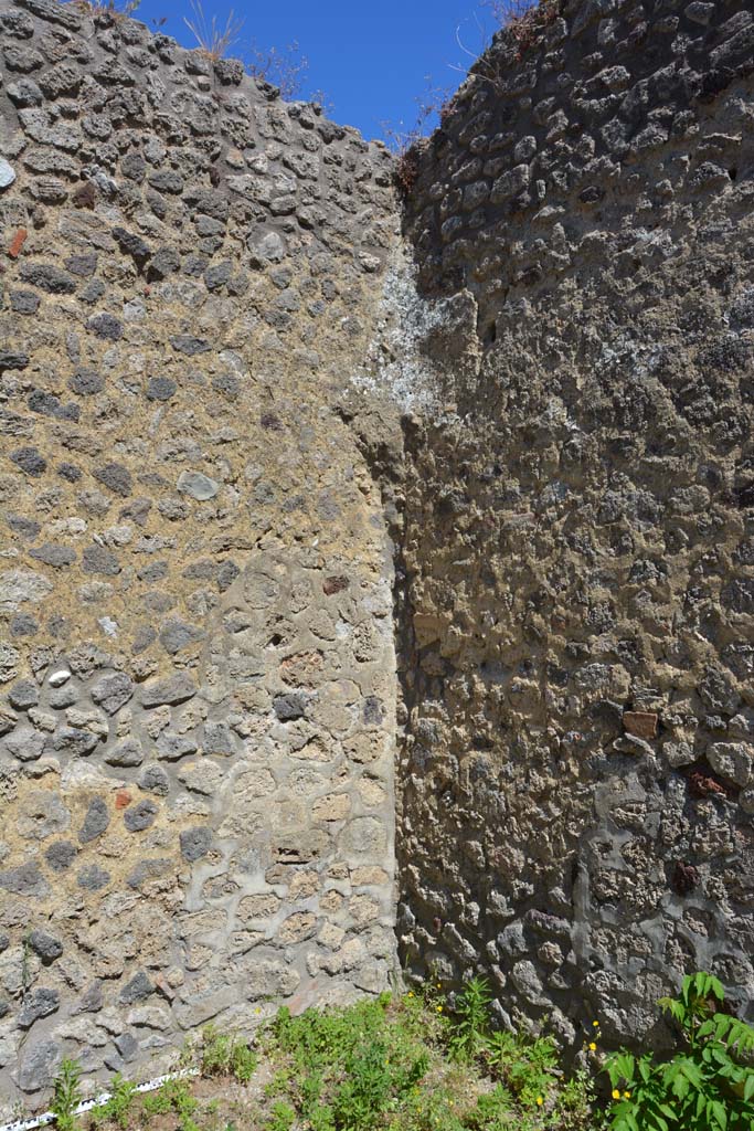 IX.5.14 Pompeii. May 2017. Room “m”, south-east corner.
Foto Christian Beck, ERC Grant 681269 DÉCOR.