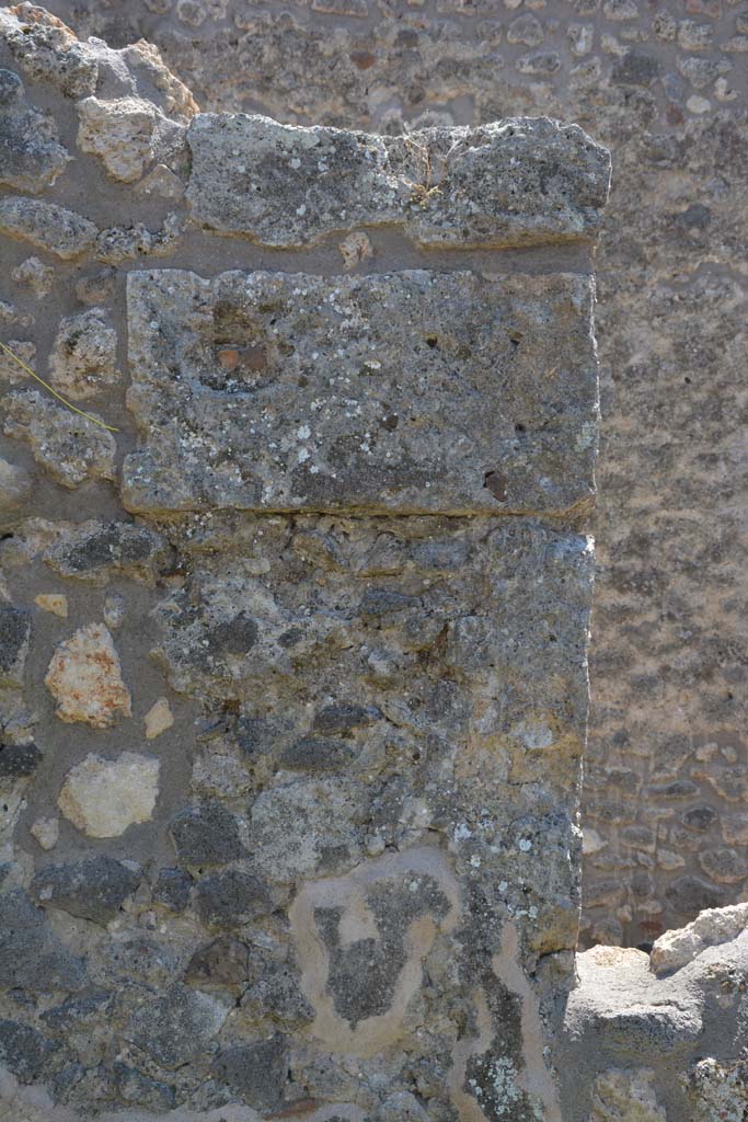 IX.5.14 Pompeii. May 2017. Room “r”, detail from south wall.  
Foto Christian Beck, ERC Grant 681269 DÉCOR.