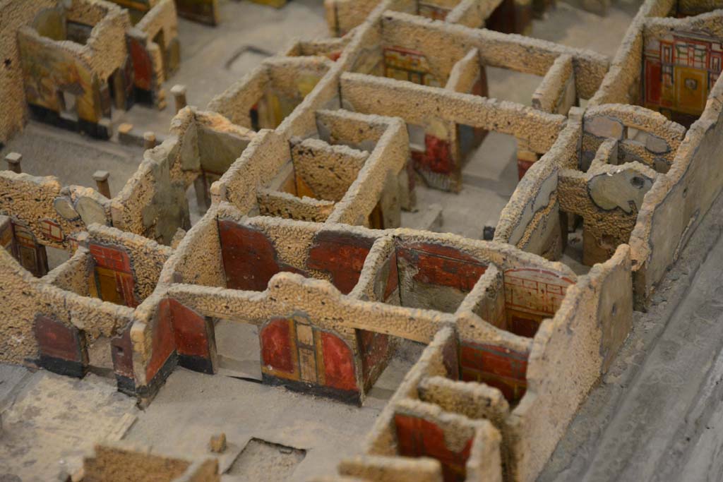IX.5.14 Pompeii. July 2017. 
Looking north towards doorways to room l (L) on left, triclinium f and north ala e, on north side of atrium, and north wall of room d, with doorway from north ala e.
Above these rooms are IX.5.9, upper left, and IX.5.11, upper right.
From cork model in Naples Archaeological Museum.
Foto Annette Haug, ERC Grant 681269 DÉCOR
