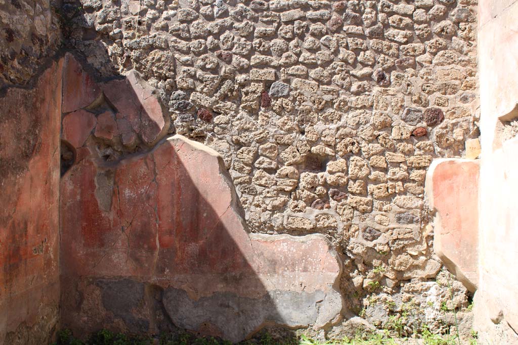 IX.5.14 Pompeii. May 2019. Room “f”, looking towards west wall.
Foto Christian Beck, ERC Grant 681269 DÉCOR.