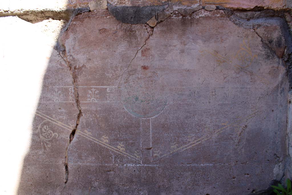 IX.5.14 Pompeii. May 2019. Room “f”, zoccolo from north wall at east end.
Foto Christian Beck, ERC Grant 681269 DÉCOR.