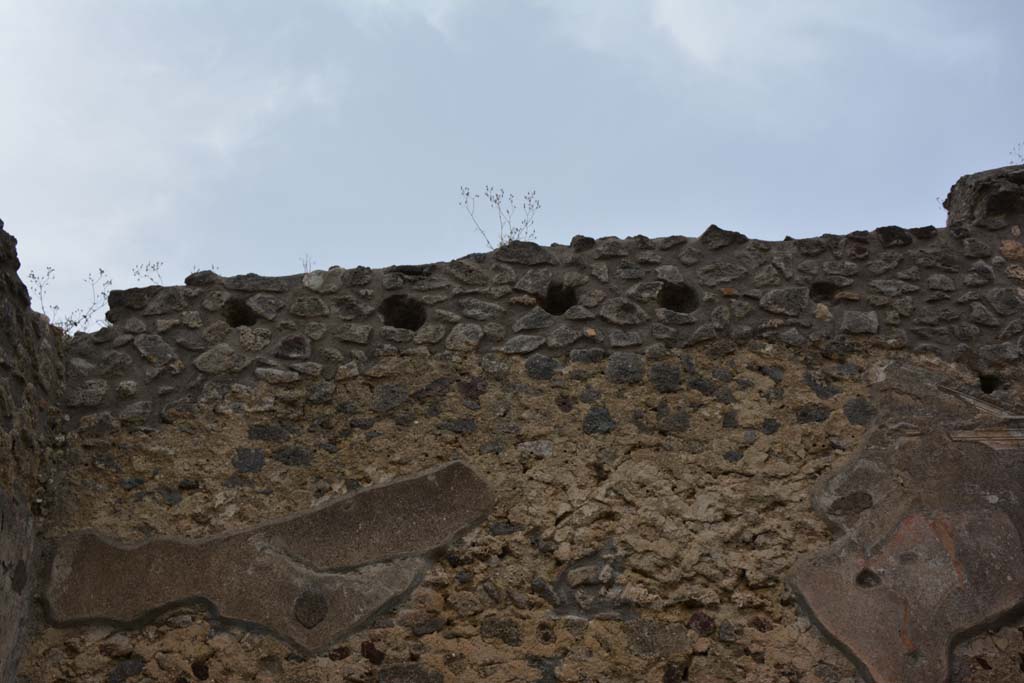 IX.5.14 Pompeii. May 2017. North ala “e”, upper north wall.
Foto Christian Beck, ERC Grant 681269 DÉCOR.