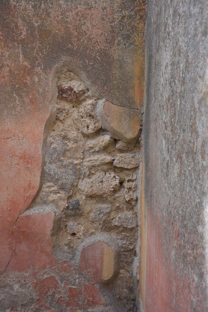 IX.5.14 Pompeii. May 2017. Room “d”, detail from north wall at east end.
Foto Christian Beck, ERC Grant 681269 DÉCOR.