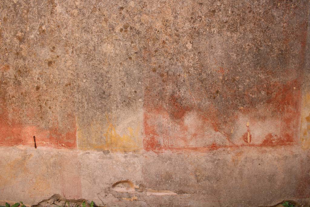 IX.5.14 Pompeii. May 2019. Room “d”, lower east wall.
Foto Christian Beck, ERC Grant 681269 DÉCOR.
