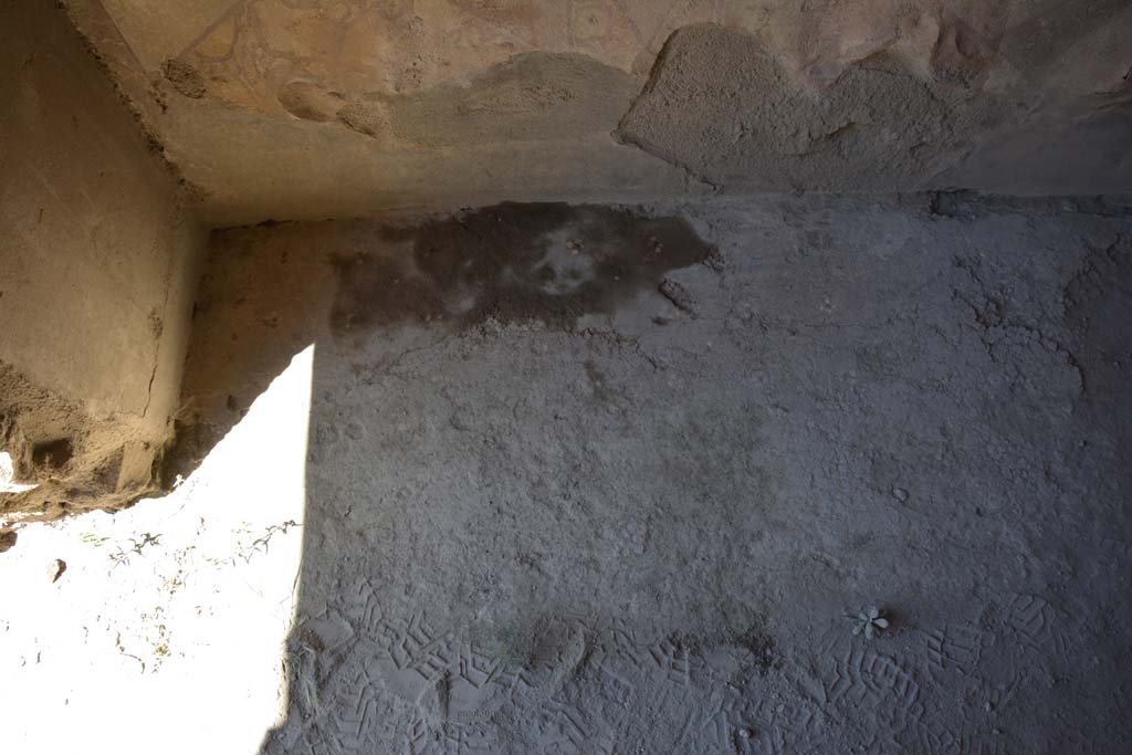IX.5.14 Pompeii. May 2017. Room “g”, flooring in north-west corner.
Foto Christian Beck, ERC Grant 681269 DÉCOR.