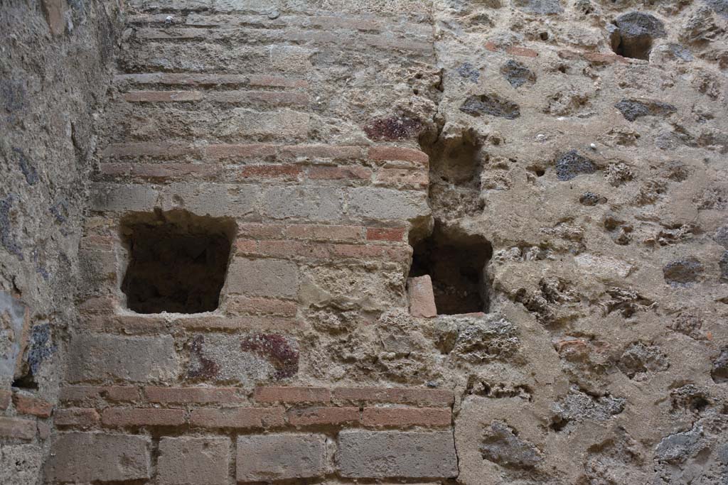 IX.5.14 Pompeii. May 2017. Room “h”, north wall at west end. 
Foto Christian Beck, ERC Grant 681269 DÉCOR.
