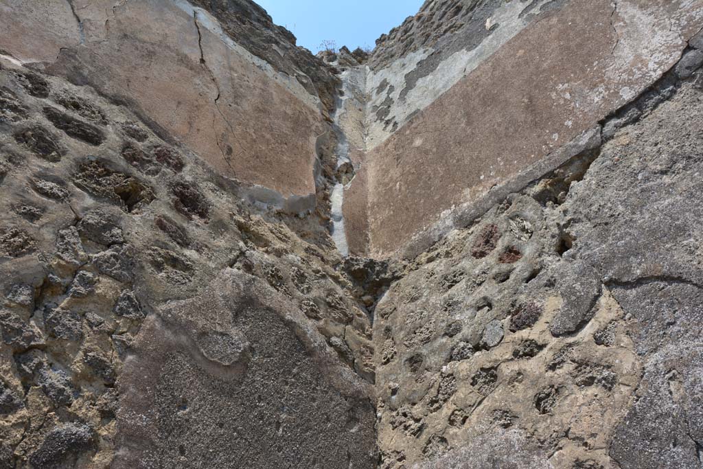 IX.5.17/6 Pompeii. May 2017. Room x, upper north-east corner. 
Foto Christian Beck, ERC Grant 681269 DÉCOR.