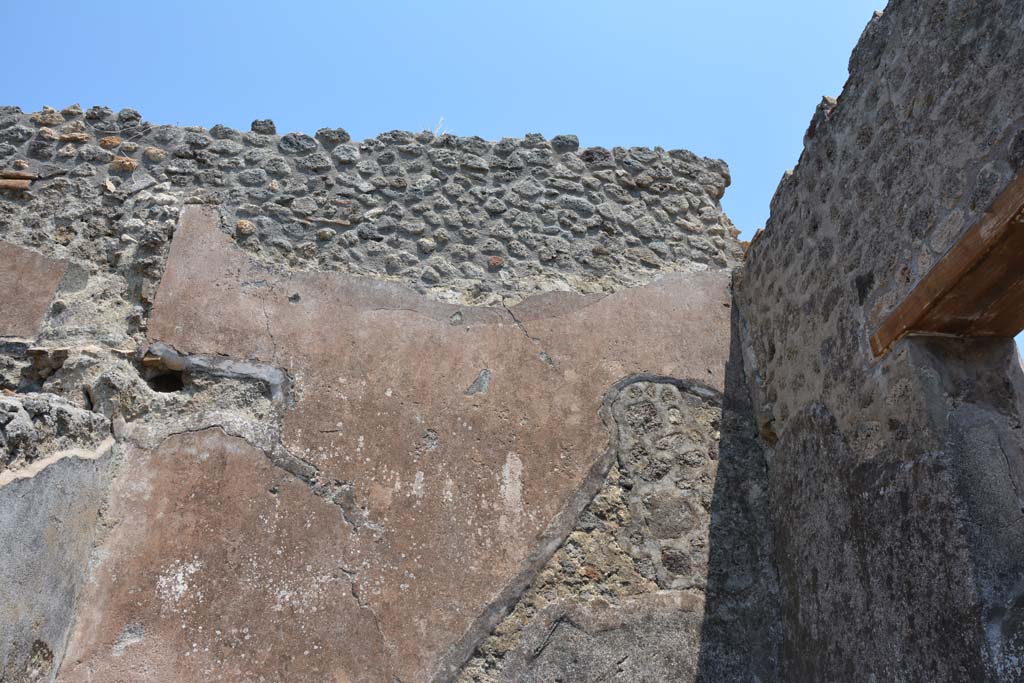 IX.5.6 Pompeii. May 2017. Room q, upper east wall with top of imprint of wooden ladder (steps), centre right. 
Foto Christian Beck, ERC Grant 681269 DÉCOR.