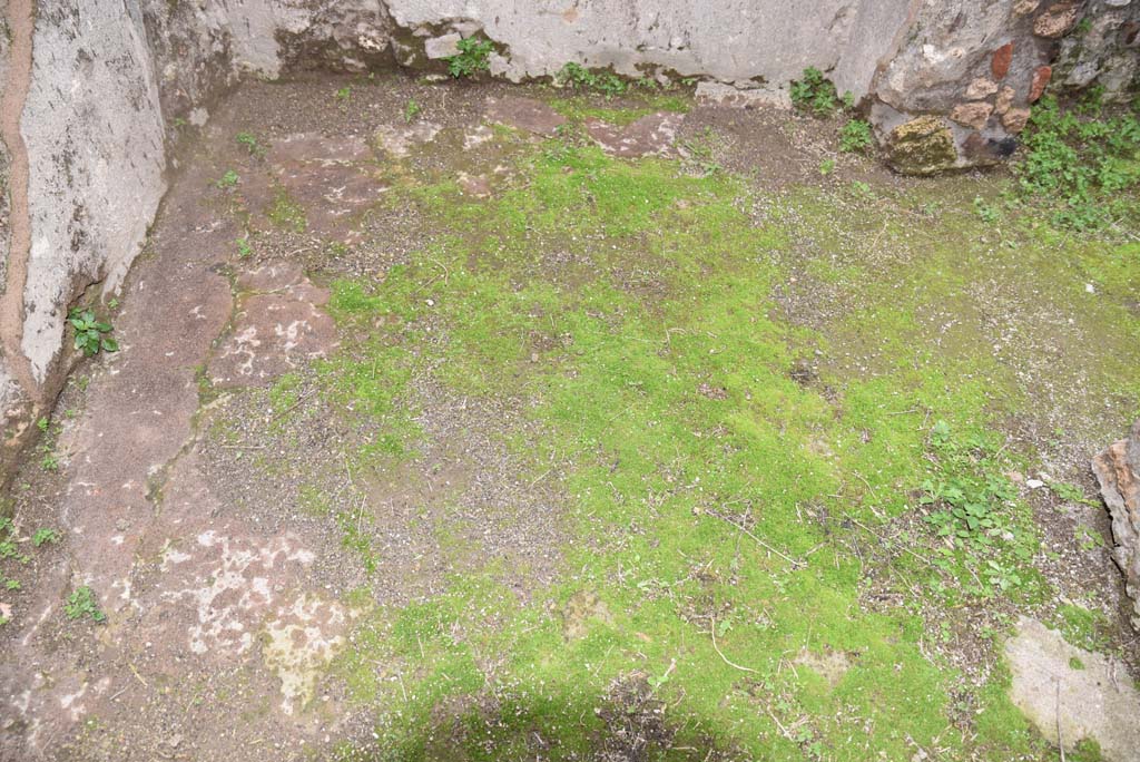 IX.5.18 Pompeii. March 2018.  Room “t”, looking east across flooring.
Foto Annette Haug, ERC Grant 681269 DÉCOR.