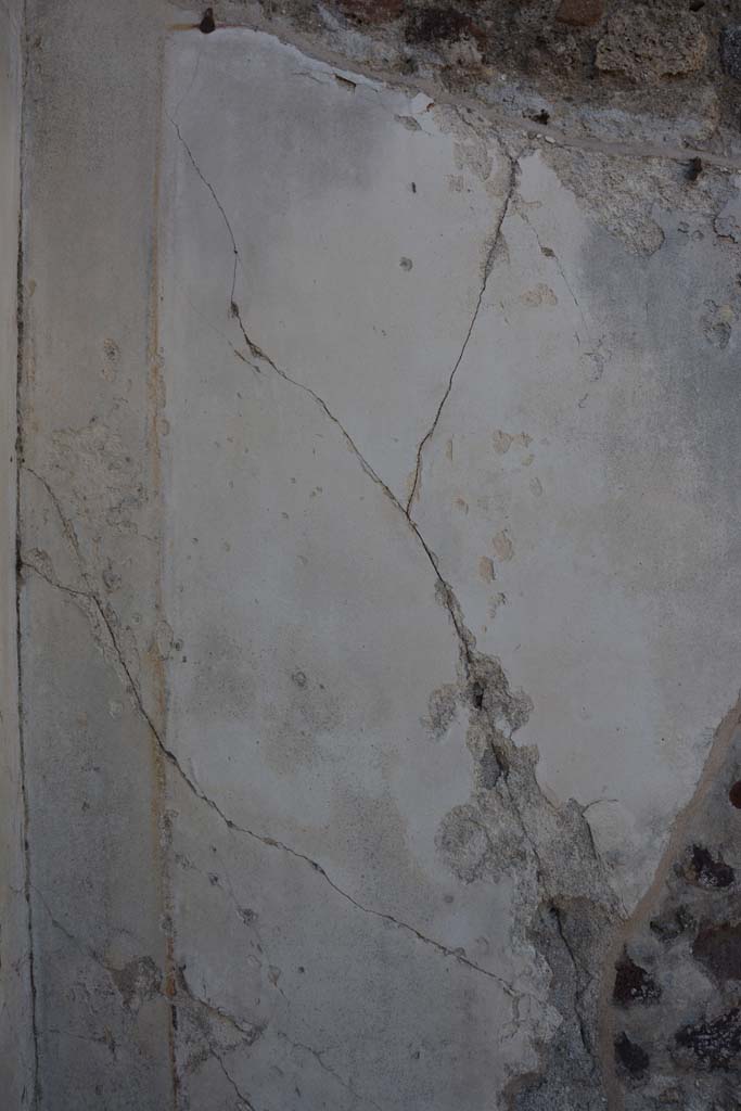 IX.5.18 Pompeii. May 2017. Room l (L), detail of panel on north wall at west end. 
Foto Christian Beck, ERC Grant 681269 DÉCOR.