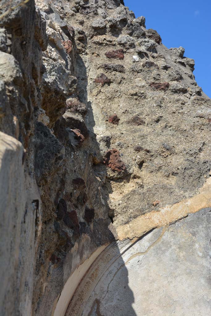 IX.5.18 Pompeii. May 2017. Room n, detail of decorative stucco on vault on east wall.
Foto Christian Beck, ERC Grant 681269 DÉCOR.