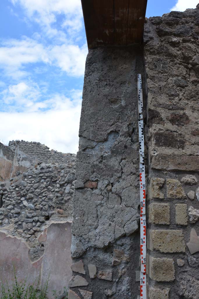 IX.5.18 Pompeii. May 2017. Room a, looking east to upper north end of entrance corridor.
Foto Christian Beck, ERC Grant 681269 DÉCOR.