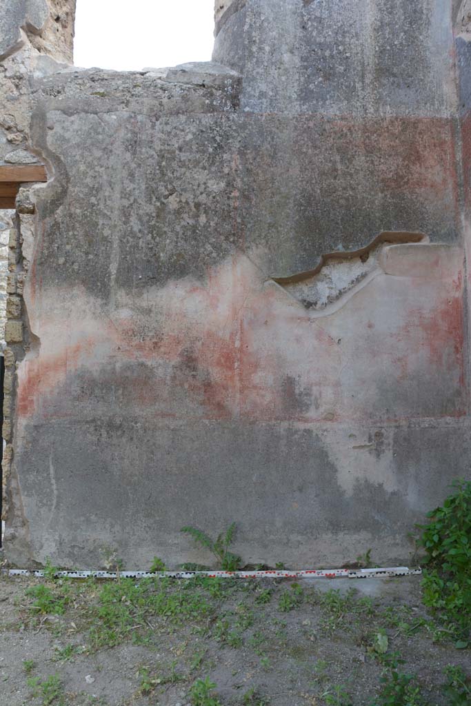 IX.5.18 Pompeii. May 2017. Room d, south wall at west end.
Foto Christian Beck, ERC Grant 681269 DÉCOR.