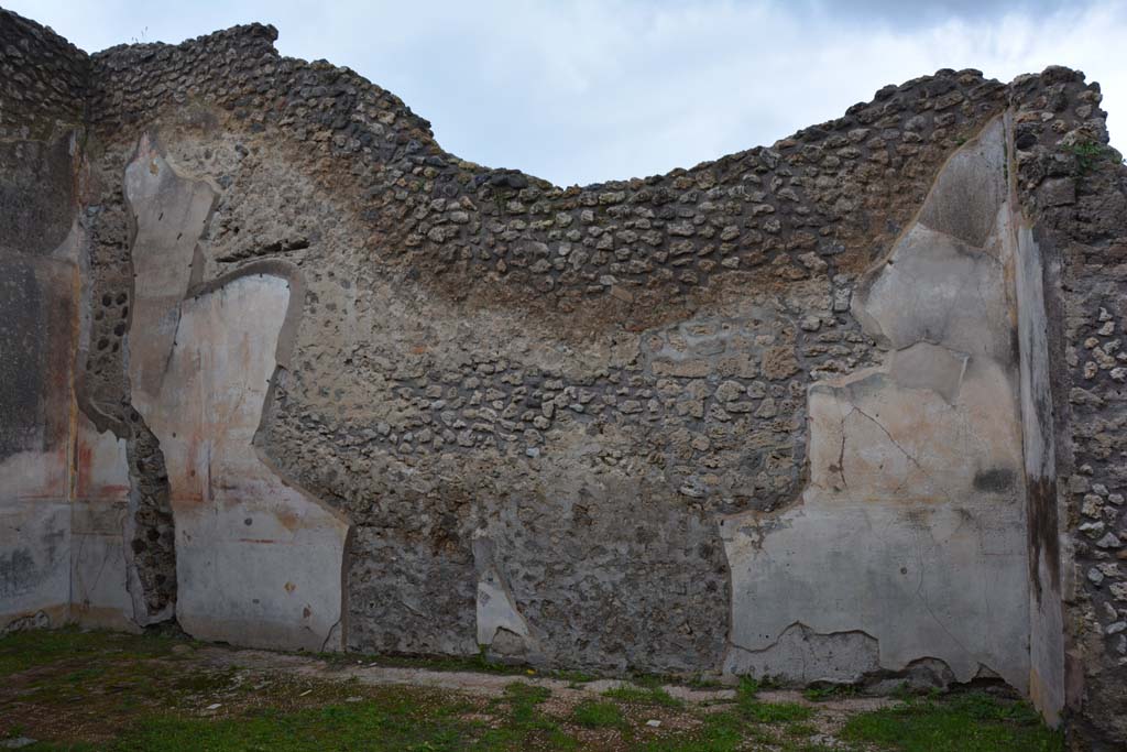 IX.5.18 Pompeii. March 2018. Triclinium “f”, looking towards north wall. 
Foto Annette Haug, ERC Grant 681269 DÉCOR