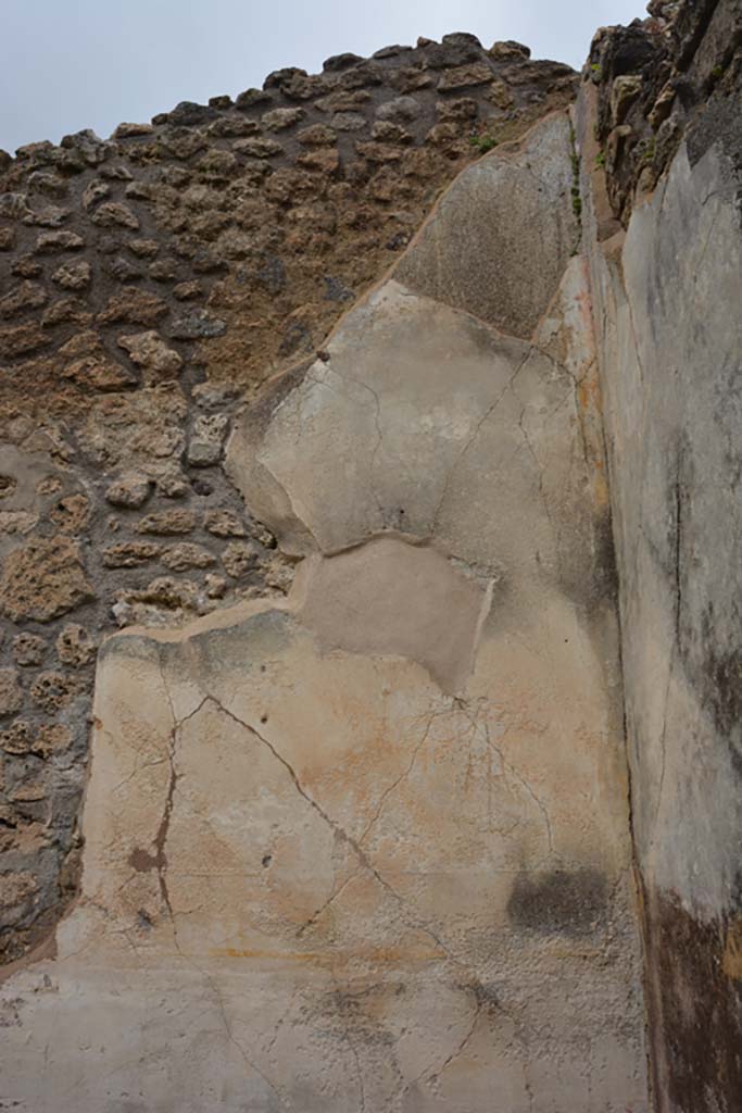 IX.5.18 Pompeii. March 2018. Room “f”, detail of upper north wall at east end.  
Foto Annette Haug, ERC Grant 681269 DÉCOR