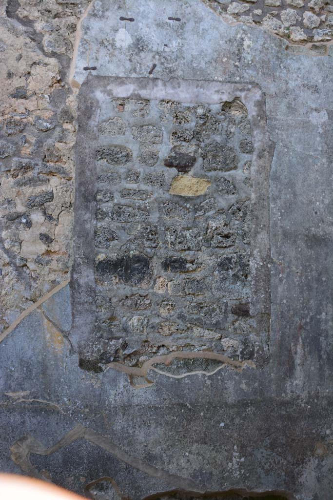 IX.5.18 Pompeii. March 2017. Room g, site of wall painting on south wall.  
Foto Christian Beck, ERC Grant 681269 DÉCOR.