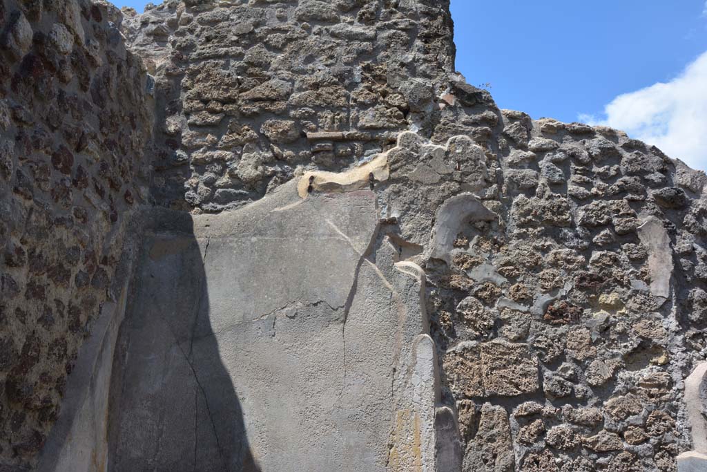 IX.5.18 Pompeii. May 2017. Room “g”, looking towards north wall at west end.
Foto Christian Beck, ERC Grant 681269 DÉCOR.