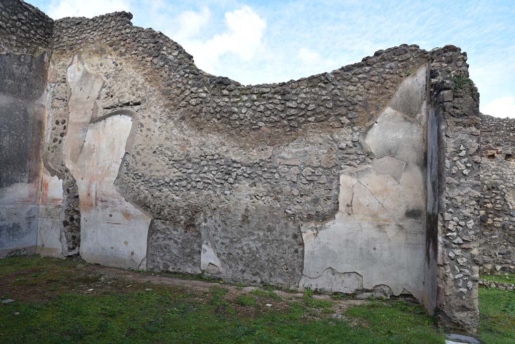 IX.5.18 Pompeii. March 2018. Triclinium “f”, looking towards north wall. 
Foto Annette Haug, ERC Grant 681269 DÉCOR