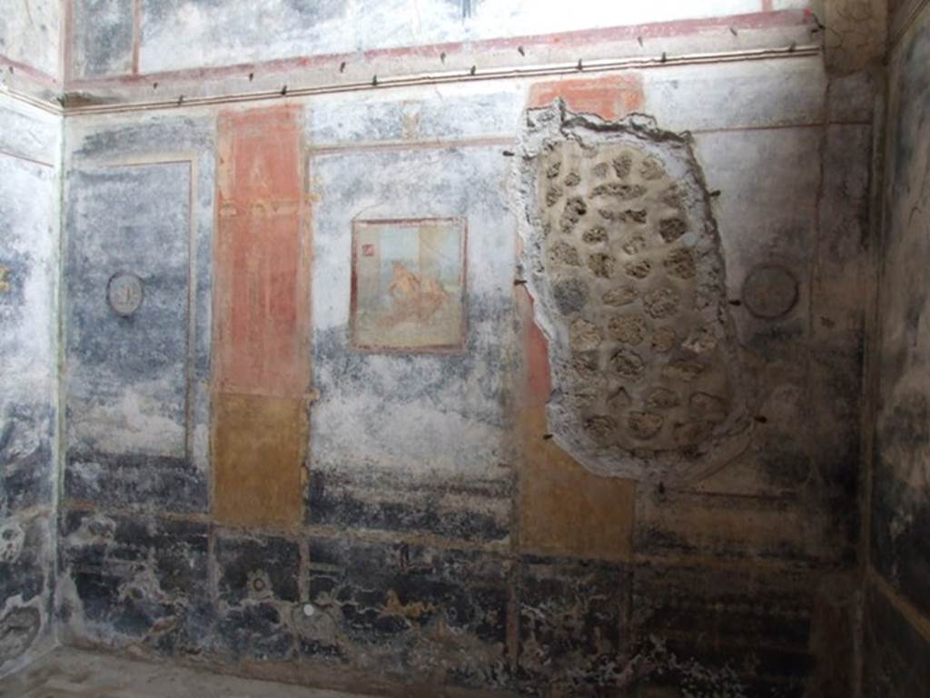 IX.8.6 Pompeii. December 2007. Room 40, north wall of cubiculum.