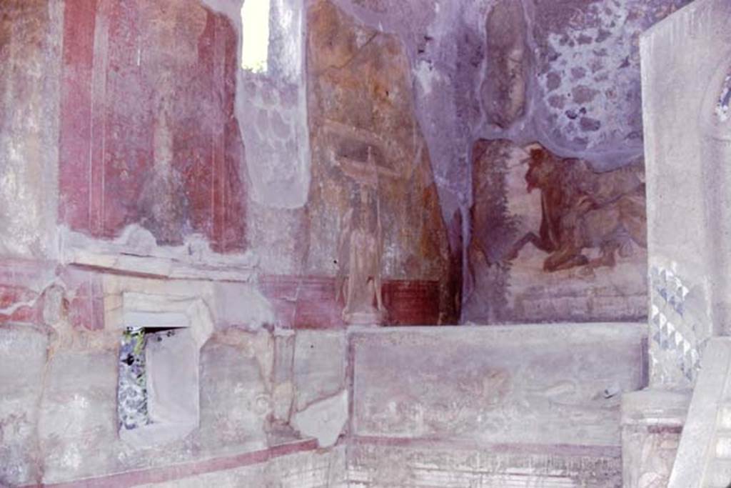 IX.8.6 Pompeii. 1966. East side of nymphaeum, south of peristyle. Photo by Stanley A. Jashemski.
Source: The Wilhelmina and Stanley A. Jashemski archive in the University of Maryland Library, Special Collections (See collection page) and made available under the Creative Commons Attribution-Non Commercial License v.4. See Licence and use details.
J66f0703