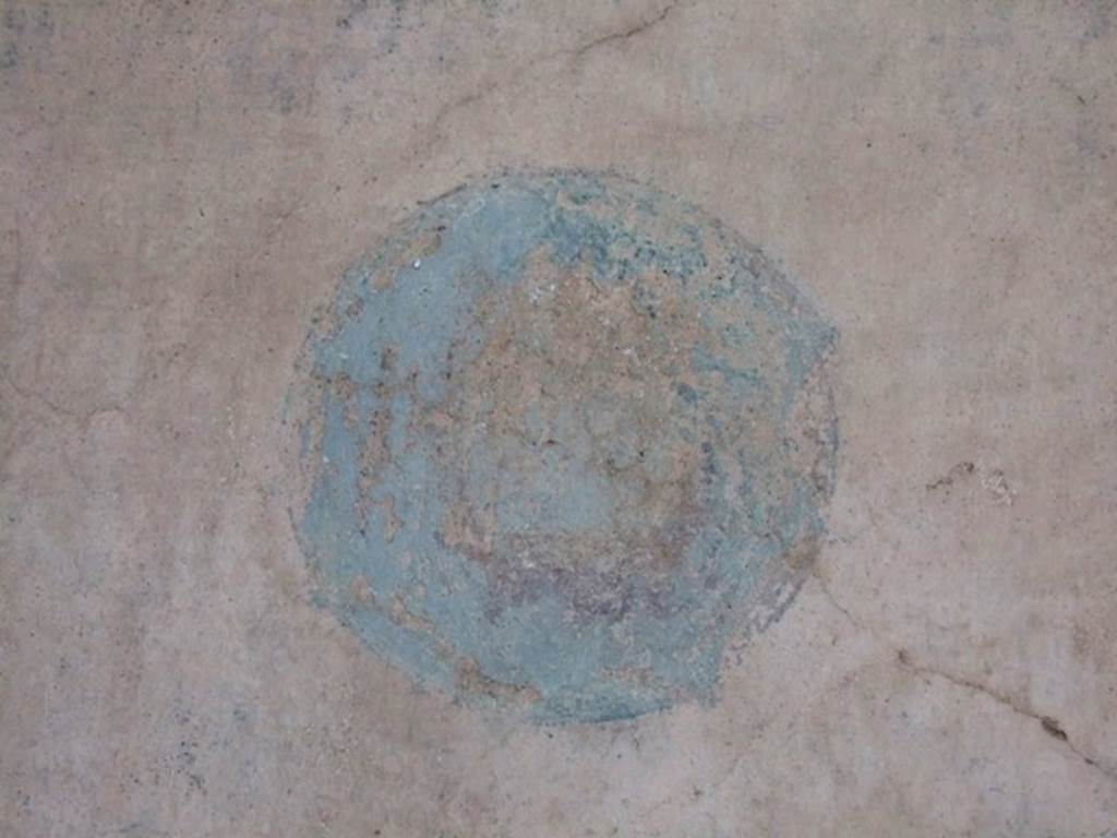 IX.8.6 Pompeii. March 2009. West wall of west portico. Remains of painted medallion with the head of a wind god.
See Schefold, K., 1957. Die Wände Pompejis. Berlin: De Gruyter.  (p. 276).