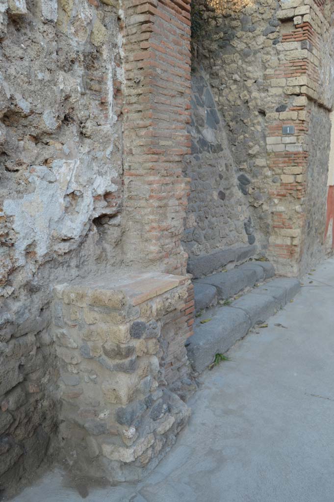 IX.11.1 Pompeii. October 2017. Street altar on west side of steps to IX.11.1, entrance with three steps. 
Foto Taylor Lauritsen, ERC Grant 681269 DÉCOR.