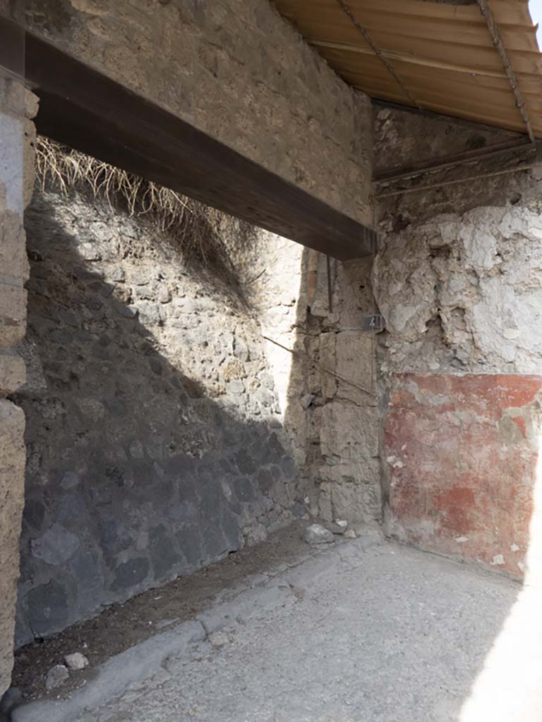 IX.11.4 Pompeii. September 2017. Entrance doorway.
Foto Annette Haug, ERC Grant 681269 DÉCOR.