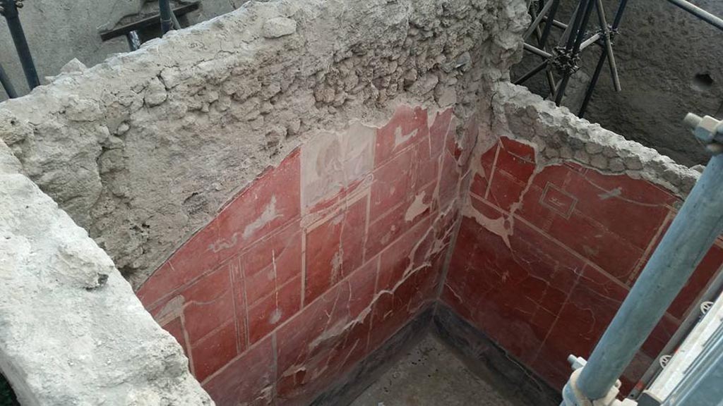 IX.12.9 Pompeii. 2016/2017. Room 3, looking towards east side. Photo courtesy of Giuseppe Ciaramella.