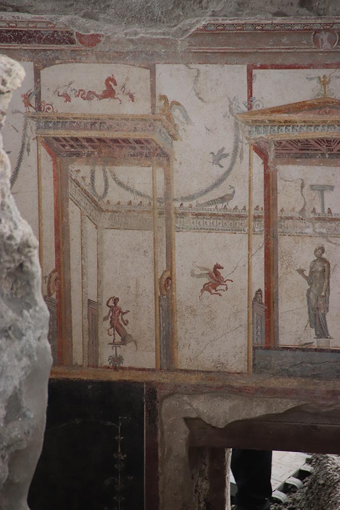 IX.12.A/IX.12.9 Pompeii. October 2024. 
Room 18, upper south wall with painting of Aphrodite in centre, above window. Photo courtesy of Klaus Heese.